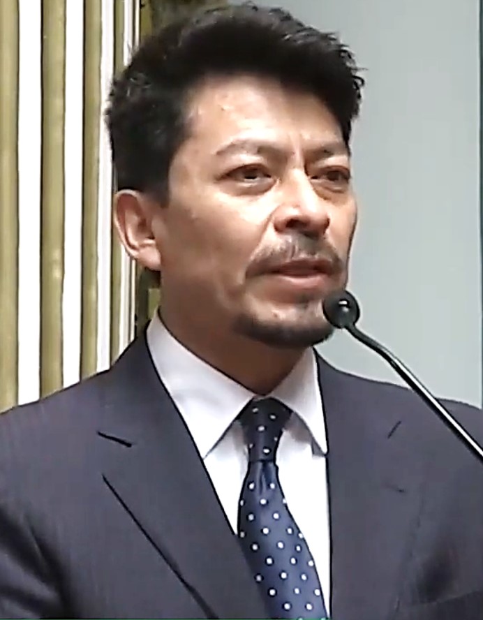 Ministro Aramayo: “No estamos para administrar una...